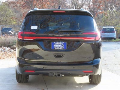 2026 Chrysler Pacifica PACIFICA LIMITED AWD