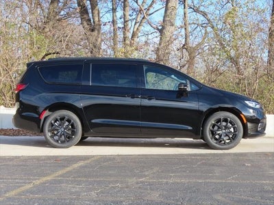 2026 Chrysler Pacifica PACIFICA LIMITED AWD