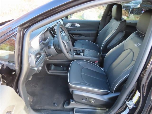 2026 Chrysler Pacifica PACIFICA LIMITED AWD