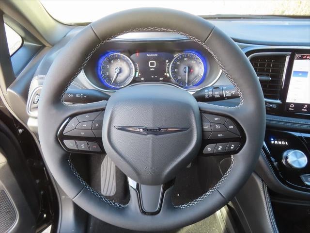 2026 Chrysler Pacifica PACIFICA LIMITED AWD