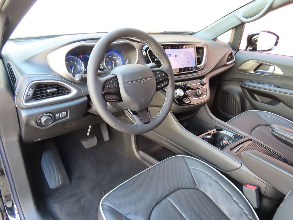 2027 Chrysler Pacifica PACIFICA LIMITED AWD