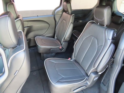 2027 Chrysler Pacifica PACIFICA LIMITED AWD