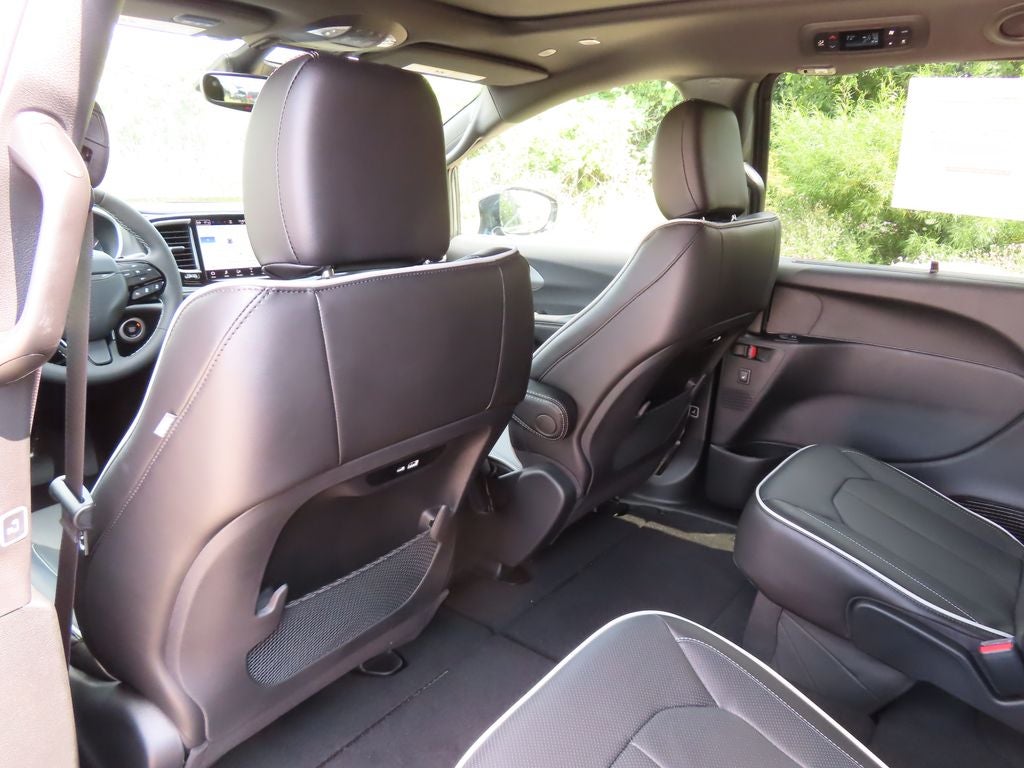 2027 Chrysler Pacifica PACIFICA LIMITED AWD