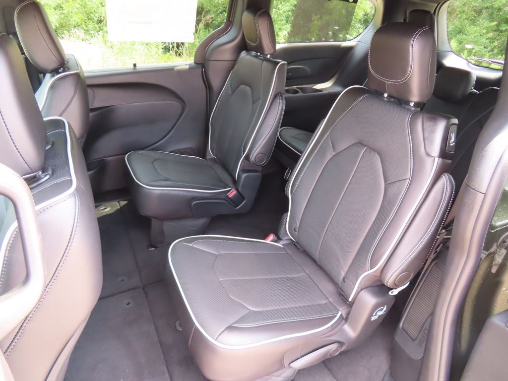 2027 Chrysler Pacifica PACIFICA LIMITED AWD