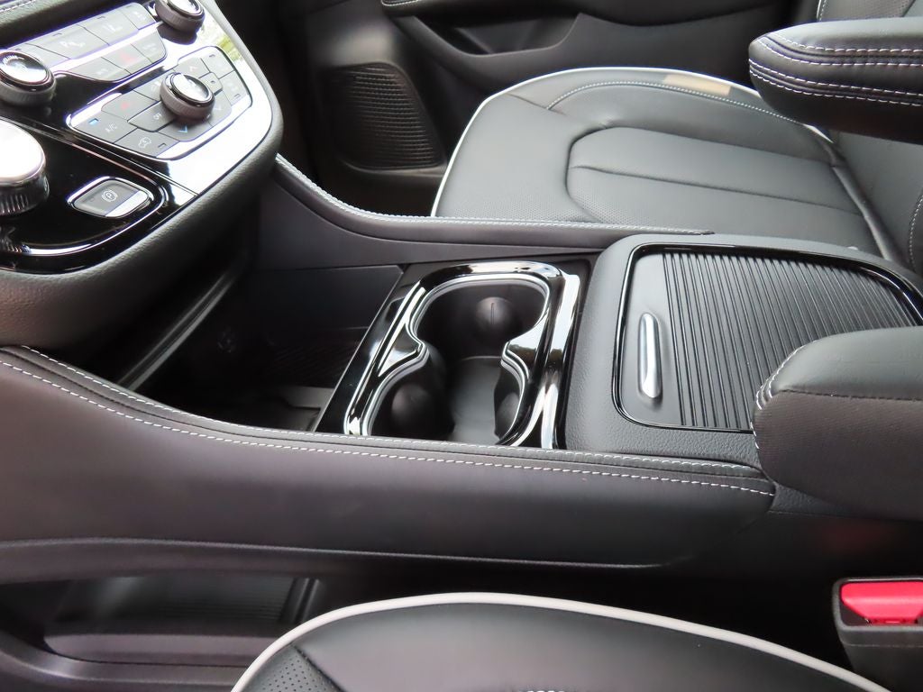 2027 Chrysler Pacifica PACIFICA LIMITED AWD