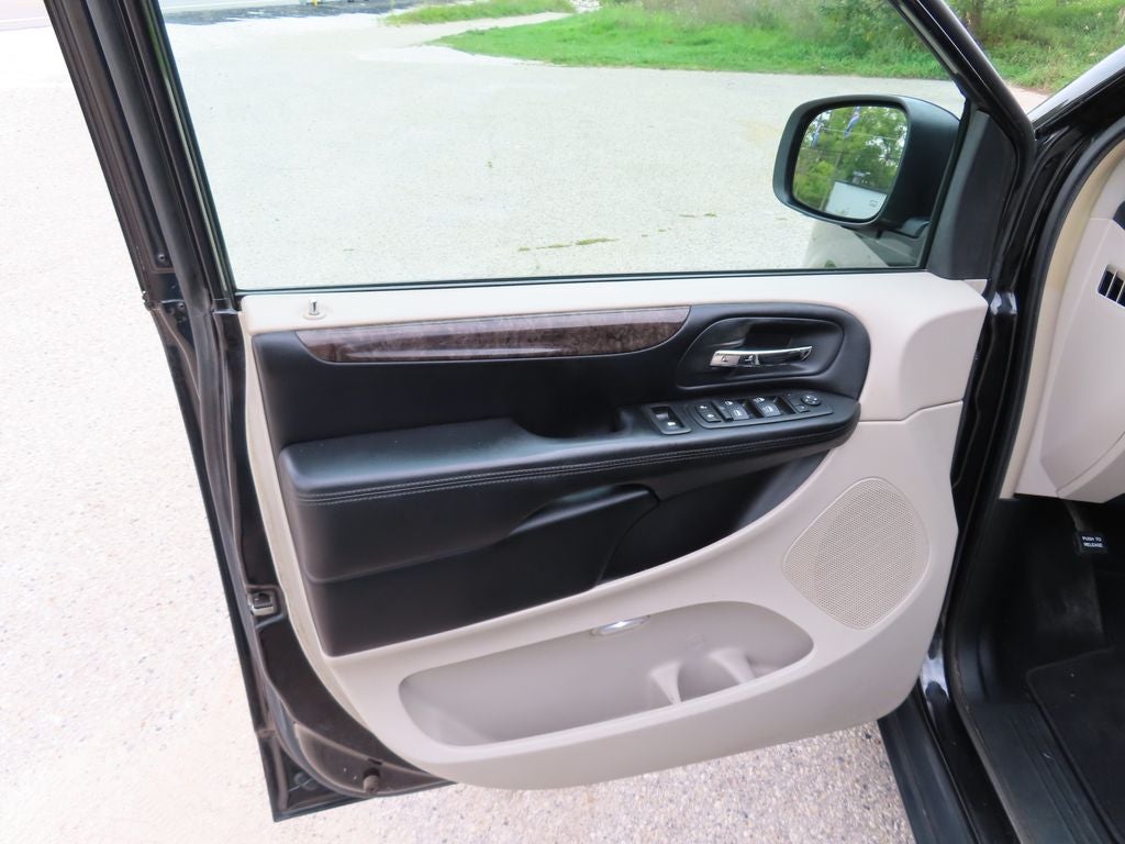 2011 Dodge Grand Caravan Crew