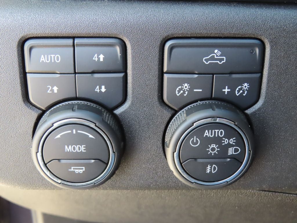 2024 Chevrolet Silverado 1500 4WD Crew Cab Short Bed RST