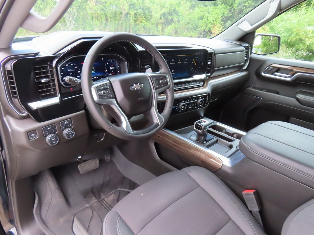 2024 Chevrolet Silverado 1500 4WD Crew Cab Short Bed RST