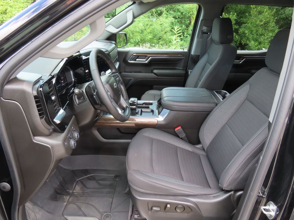 2024 Chevrolet Silverado 1500 4WD Crew Cab Short Bed RST