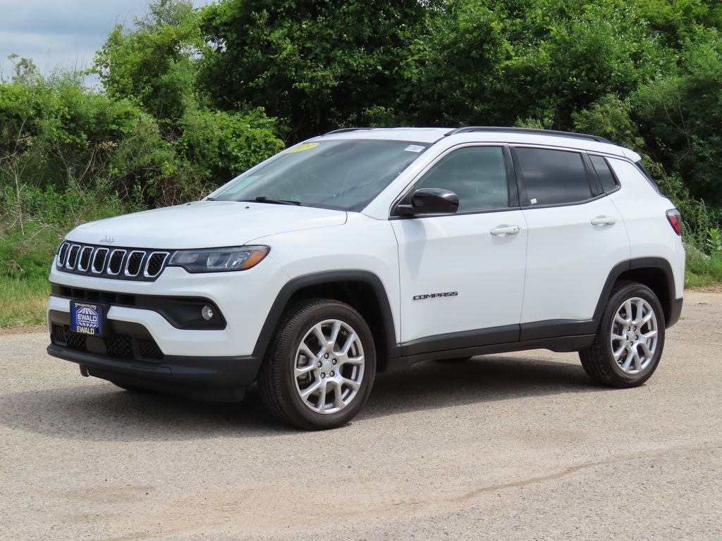 2023 Jeep Compass Latitude Lux
