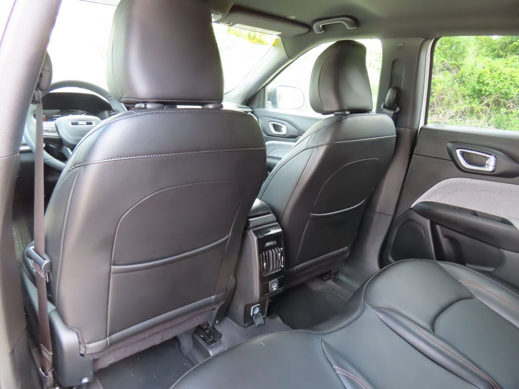 2023 Jeep Compass Latitude Lux