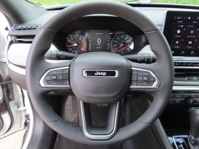 2023 Jeep Compass Latitude Lux FWD