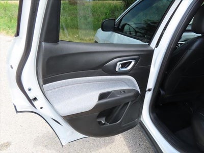 2023 Jeep Compass Latitude Lux FWD