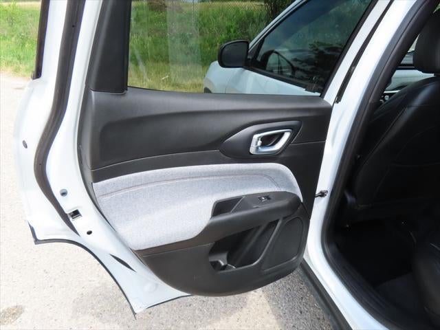 2023 Jeep Compass Latitude Lux FWD