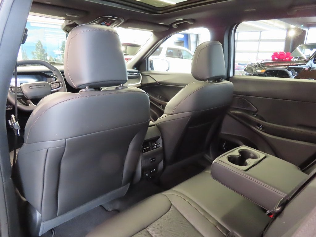 2026 Jeep Cherokee CHEROKEE OVERLAND 4X4