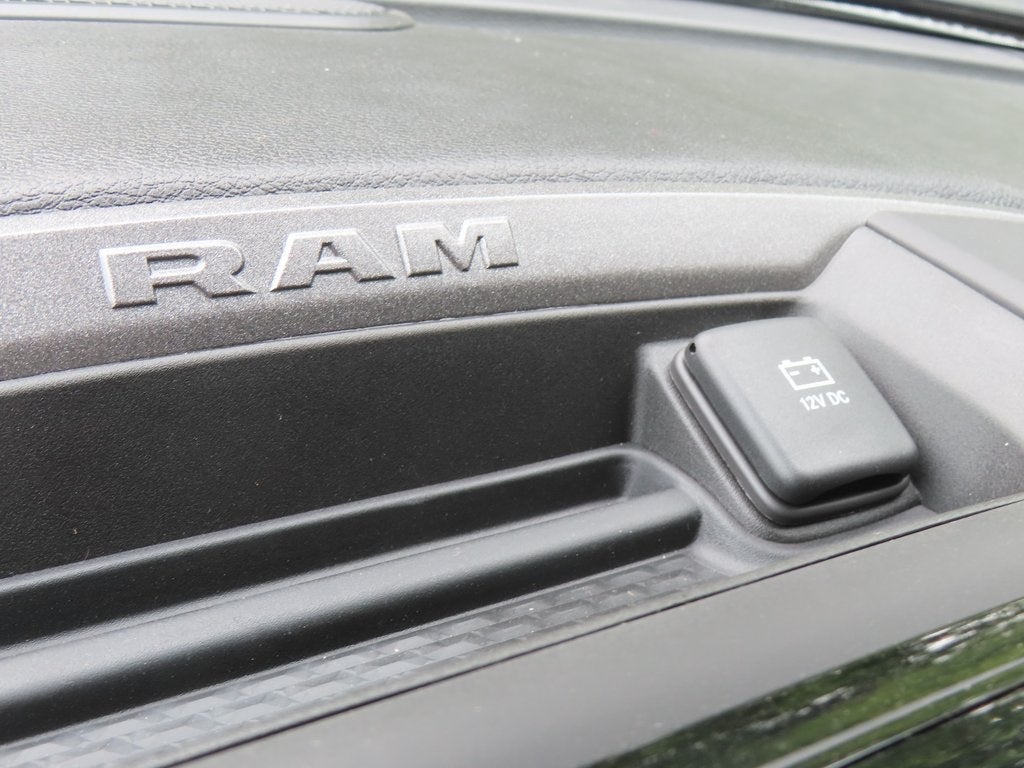 2026 RAM 3500 RAM 3500 TRADESMAN REGULAR CAB 4X4 8' BOX