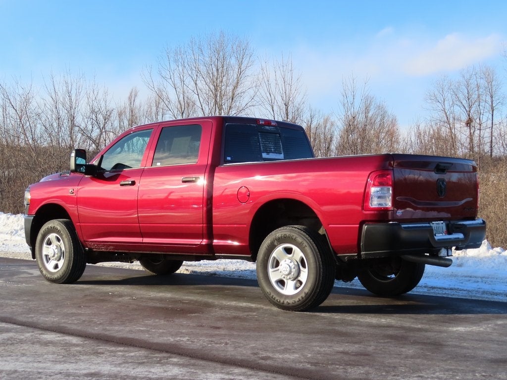 2024 RAM 3500 Tradesman Crew Cab 4x4 6'4' Box