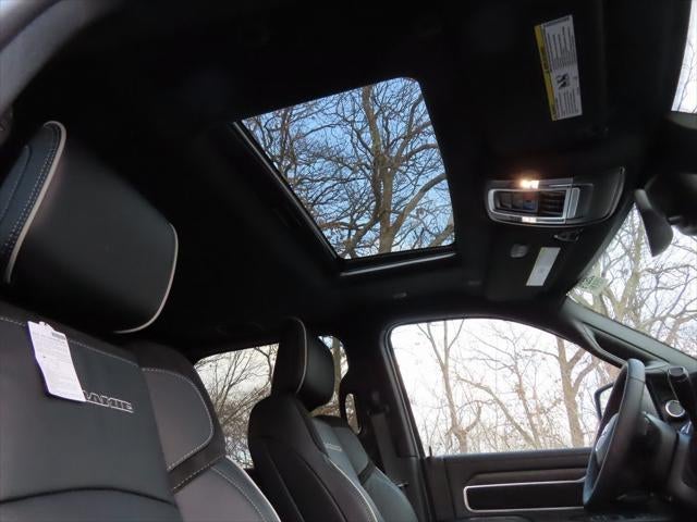 2026 RAM 3500 RAM 3500 LARAMIE CREW CAB 4X4 6'4' BOX