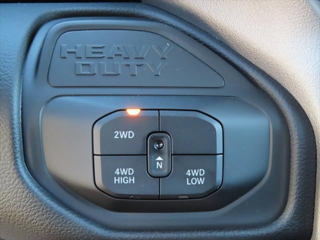 2027 RAM 2500 RAM 2500 BIG HORN CREW CAB 4X4 6'4' BOX