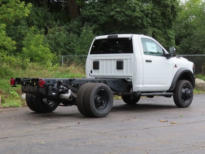 2026 RAM 5500HD RAM 5500 TRADESMAN CHASSIS REGULAR CAB 4X4 60' CA