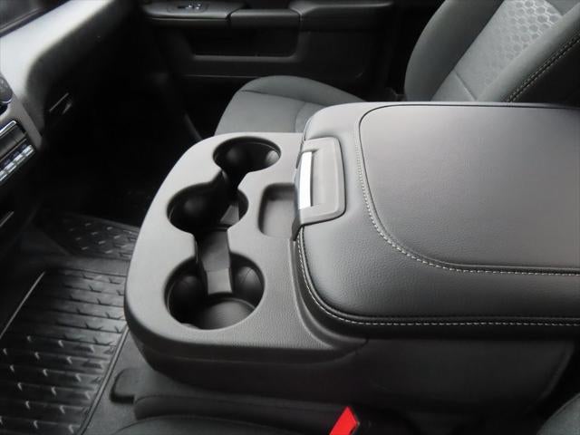 2026 RAM 5500HD RAM 5500 TRADESMAN CHASSIS REGULAR CAB 4X4 60' CA