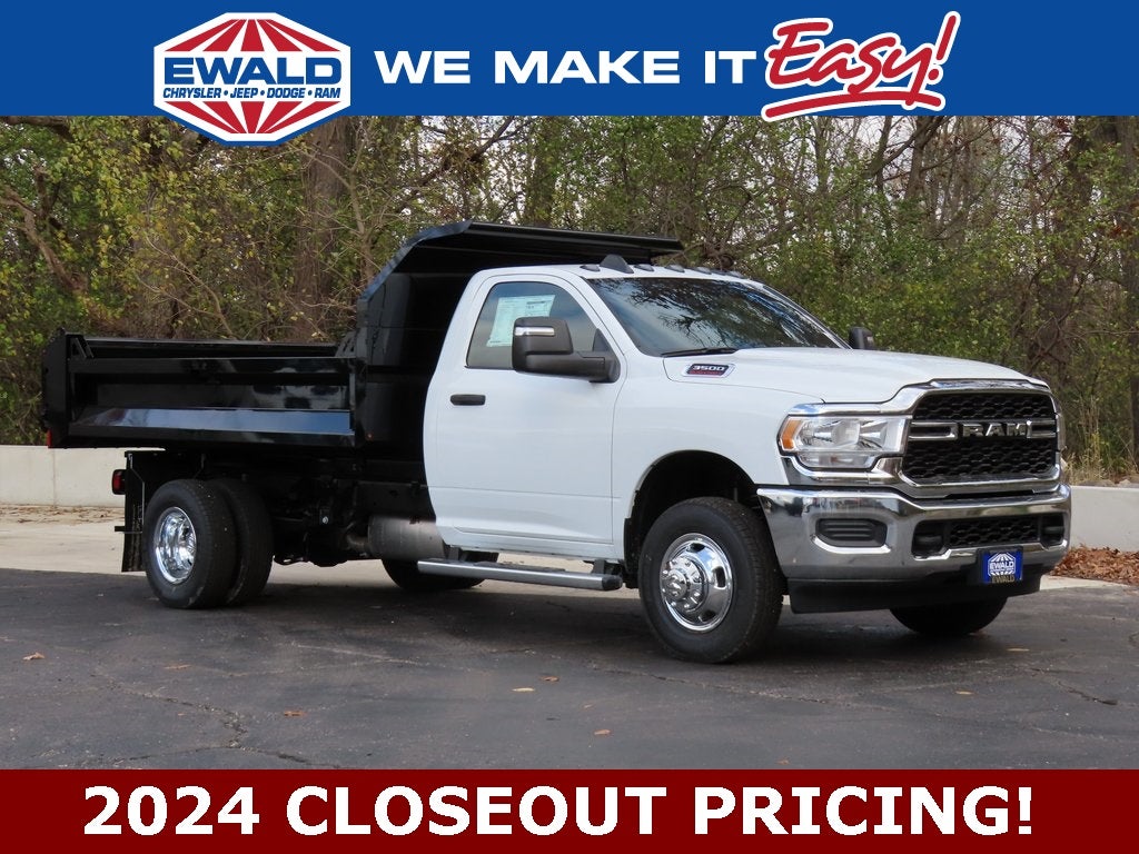 2024 RAM 3500 RAM 3500 TRADESMAN CHASSIS REGULAR CAB 4X4 84' CA