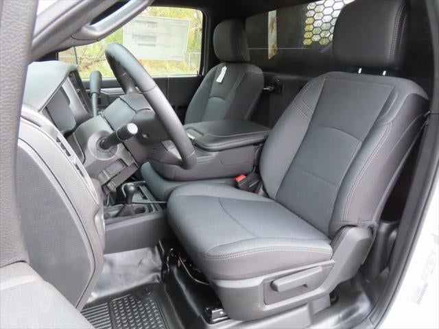 2024 RAM 3500 RAM 3500 TRADESMAN CHASSIS REGULAR CAB 4X4 84' CA