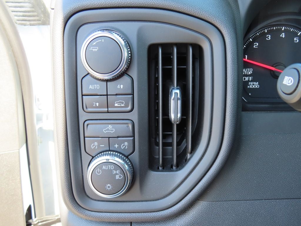 2023 GMC Sierra 1500 4WD Regular Cab Standard Box Pro