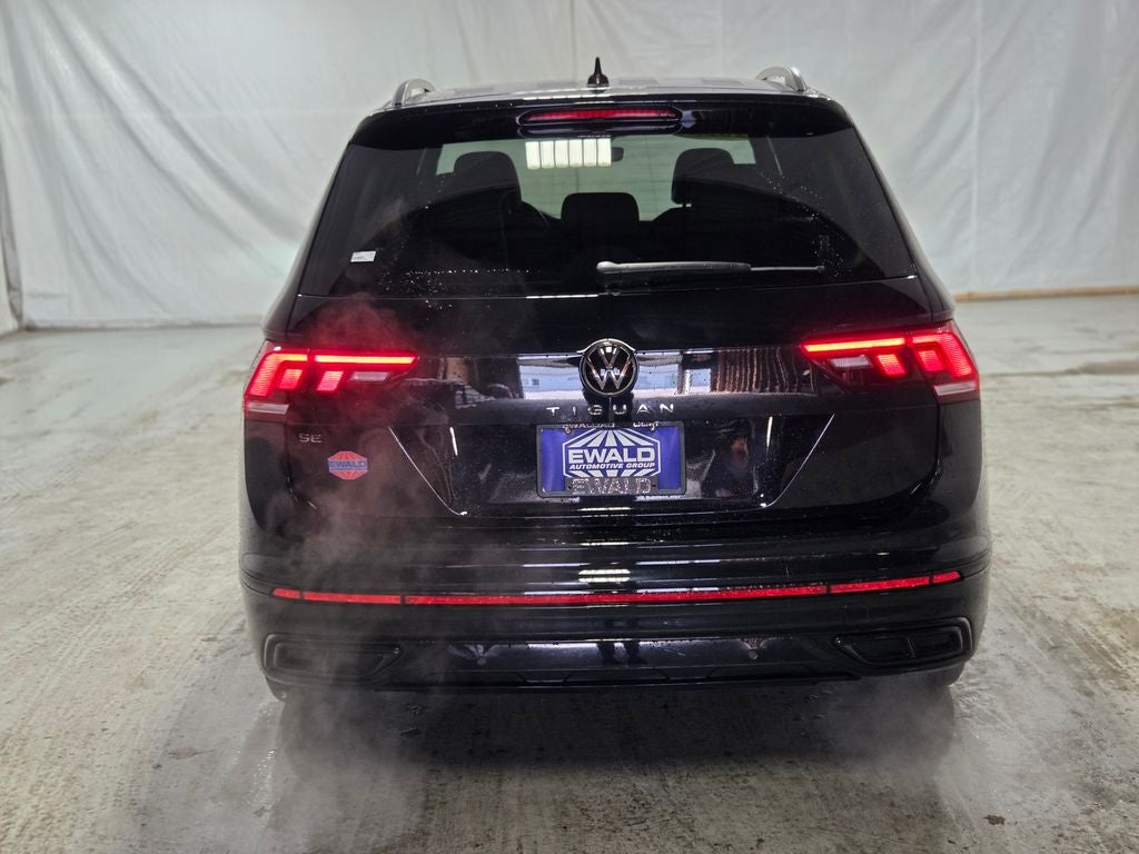 2023 Volkswagen Tiguan 2.0T SE R-Line Black