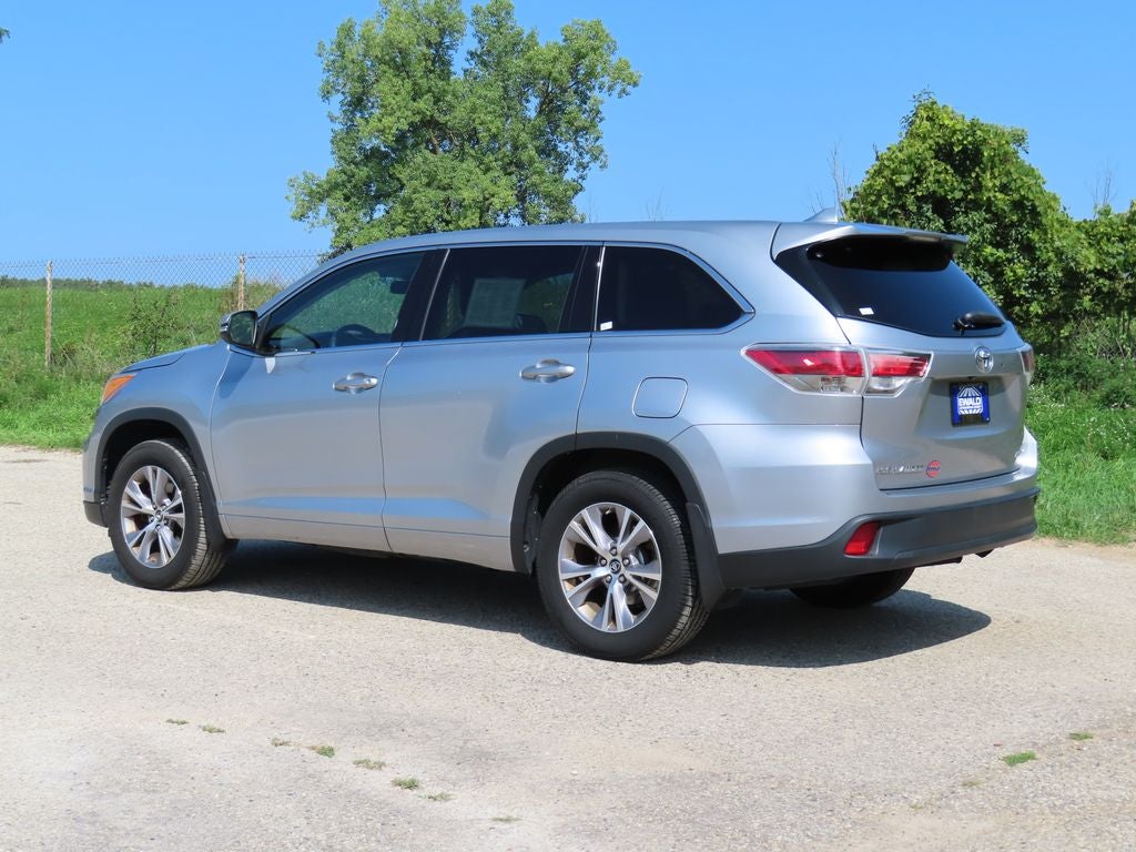 2016 Toyota Highlander LE Plus V6