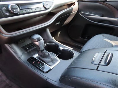2016 Toyota Highlander LE Plus V6