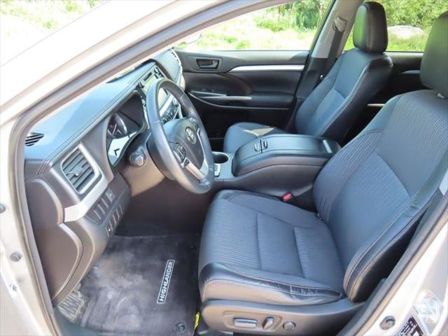 2016 Toyota Highlander LE Plus V6