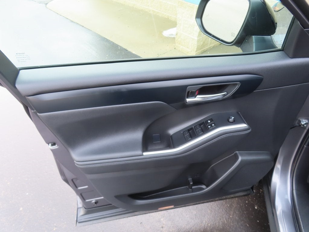 2024 Toyota Highlander Base