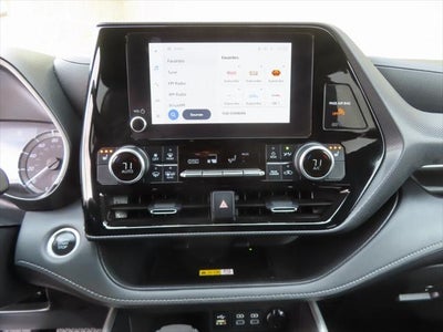 2024 Toyota Highlander Base