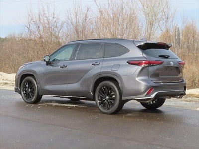 2024 Toyota Highlander Base