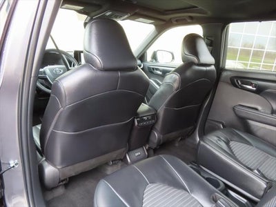 2024 Toyota Highlander Base