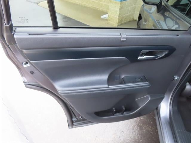 2024 Toyota Highlander Base