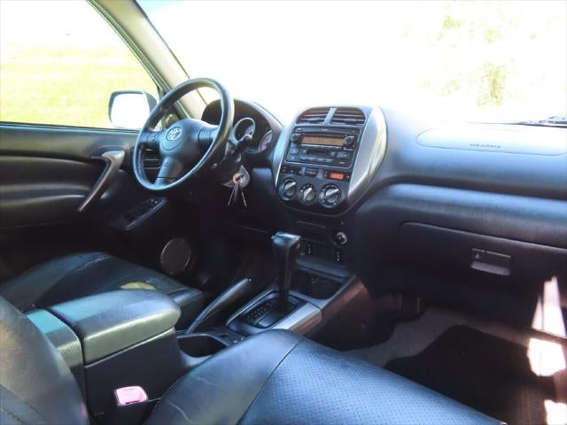 2004 Toyota RAV4 Base