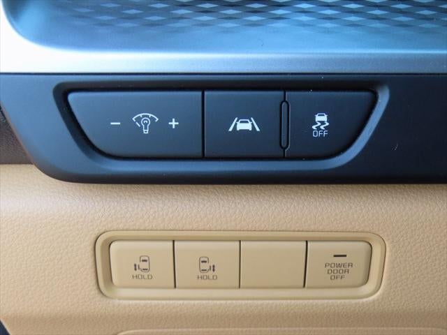 2024 Kia Carnival LX Seat Package
