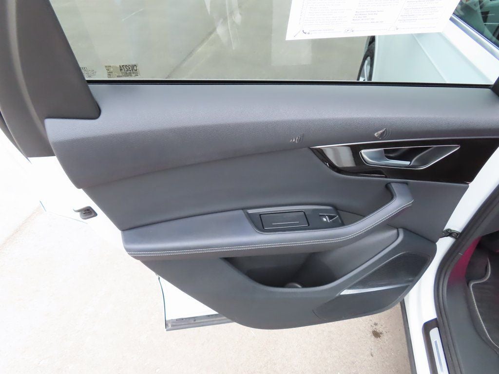 2025 Audi Q7 Premium Plus 55 TFSI quattro Tiptronic