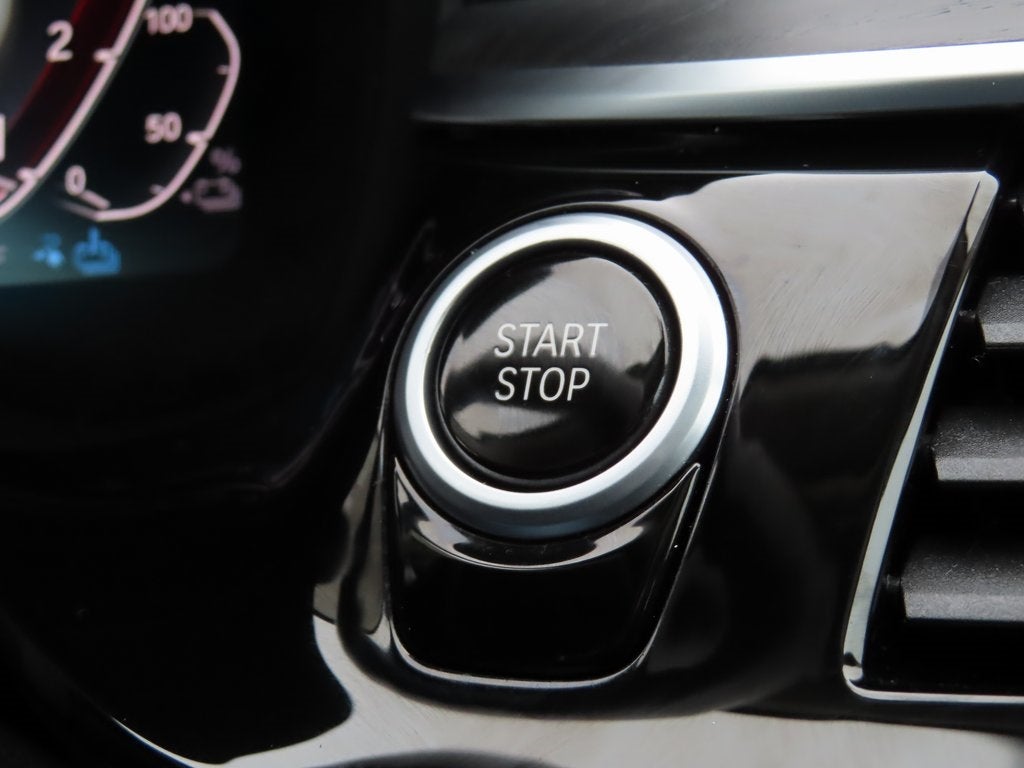 2022 BMW 5 Series xDrive