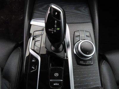 2022 BMW 5 Series xDrive