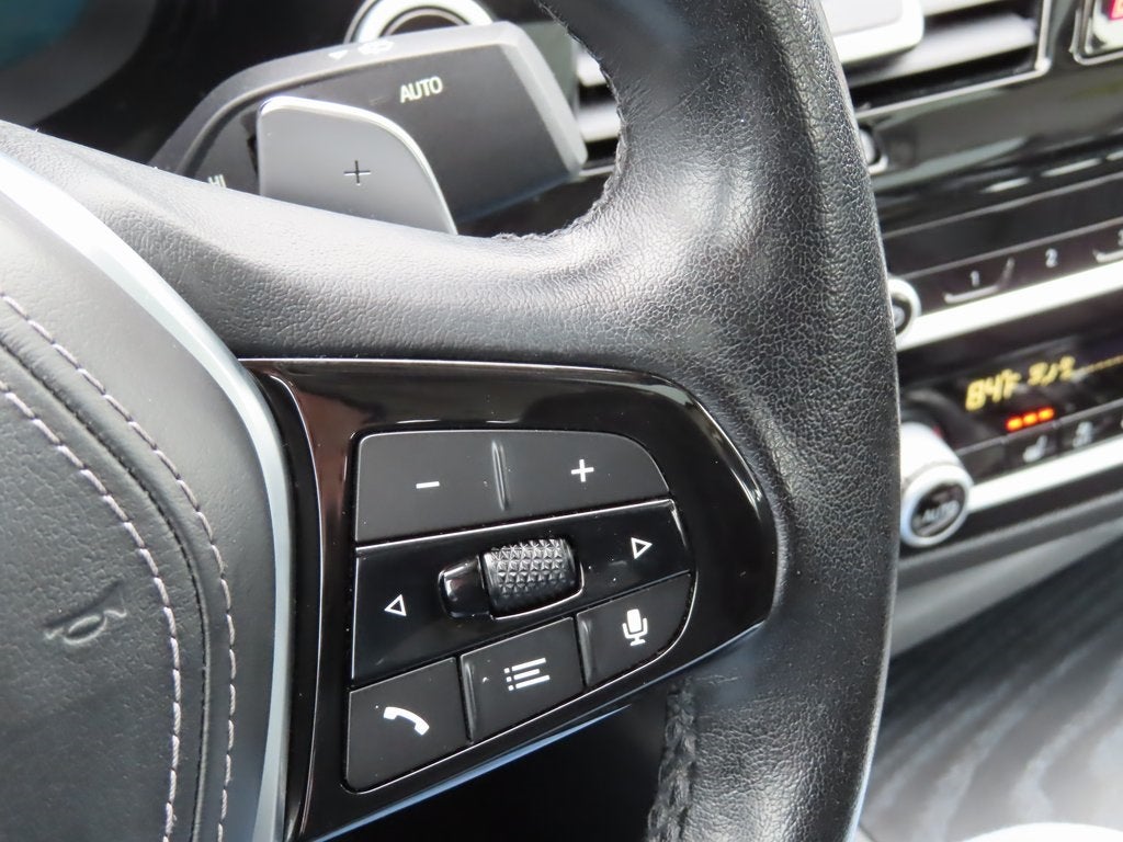 2022 BMW 5 Series xDrive