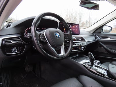 2022 BMW 5 Series xDrive