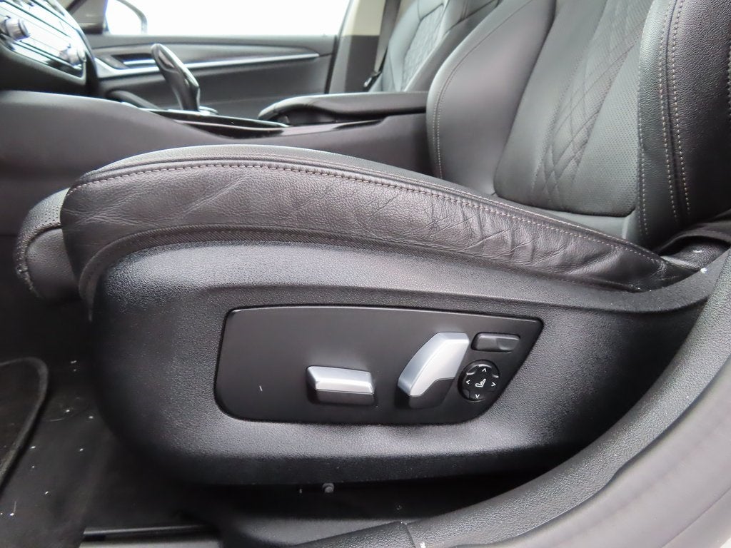 2022 BMW 5 Series xDrive