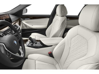 2022 BMW 5 Series xDrive