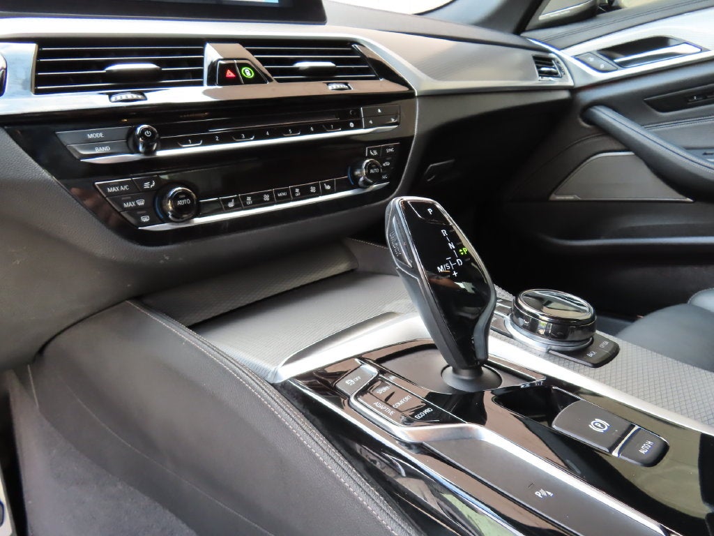 2018 BMW 5 Series xDrive