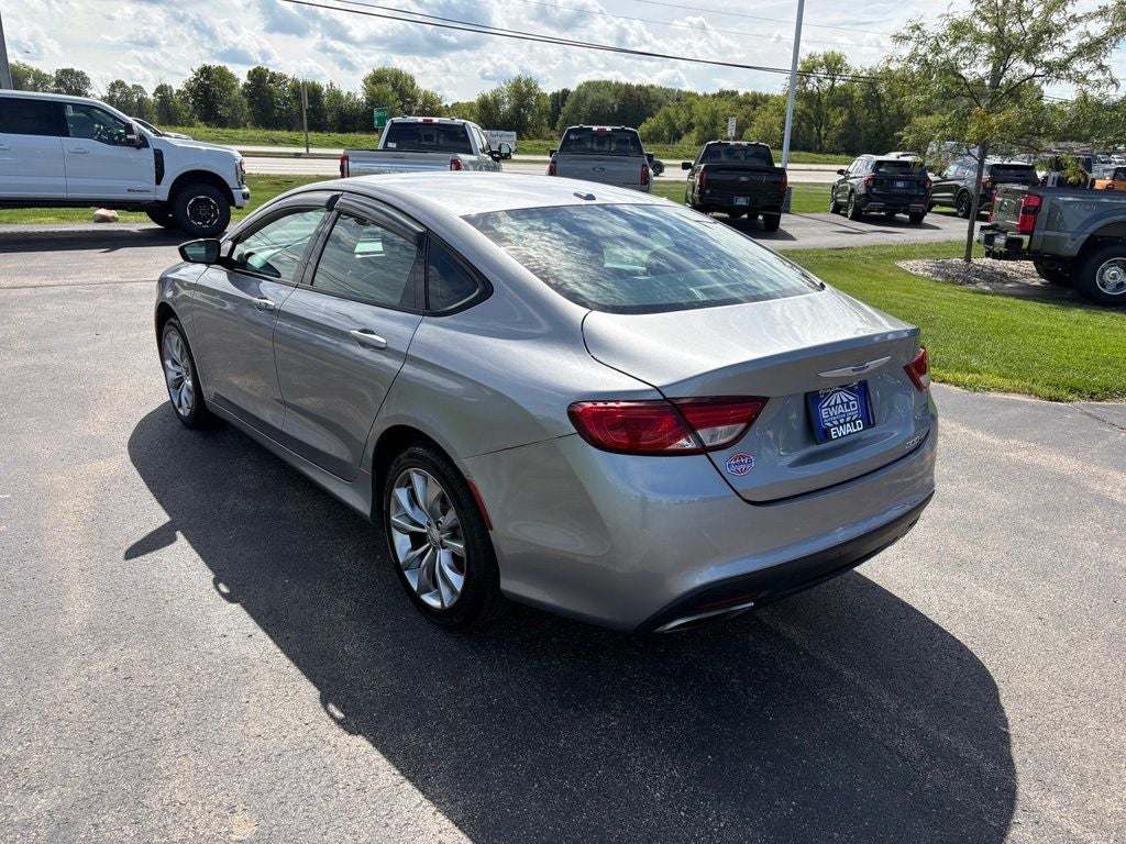 2016 Chrysler 200 S