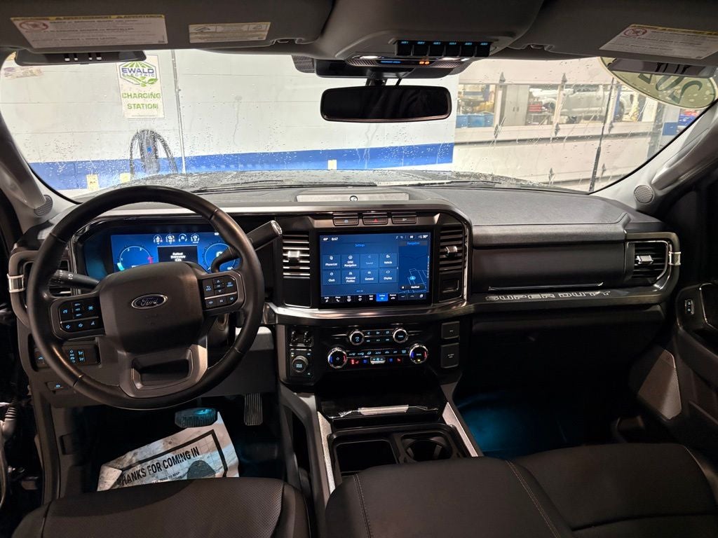 2024 Ford F-550SD Lariat DRW