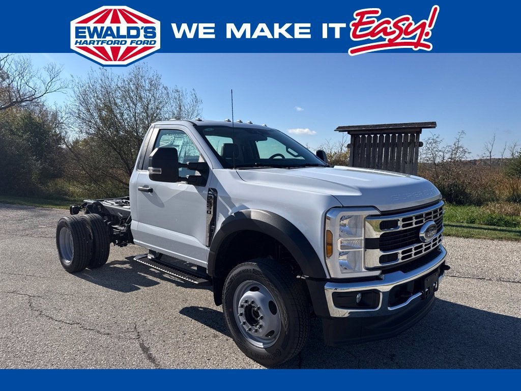 2026 Ford F-550 Super Duty Chassis Cab